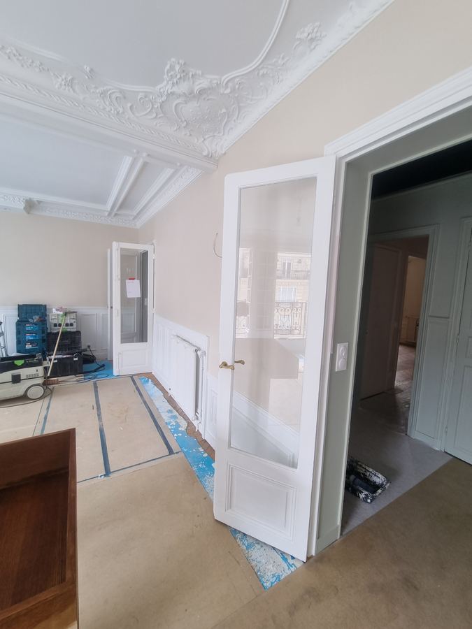 Remplacement de radiateurs en enfilade dans un appartement haussmannien parisien